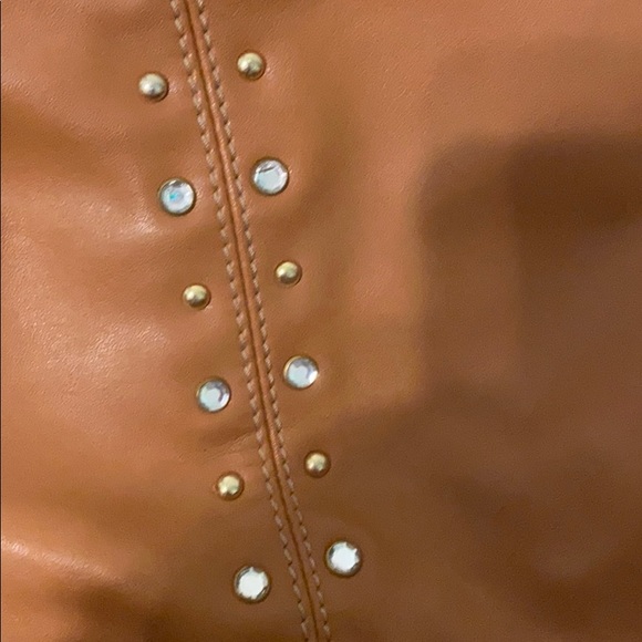 A bag - Picture 4 of 5